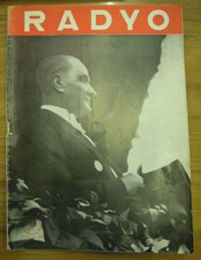 RADYOMUZUN YAYIM PROGRAMLARI 1 ARALIK 1945 CİLT : 4 - SAYI : 48 