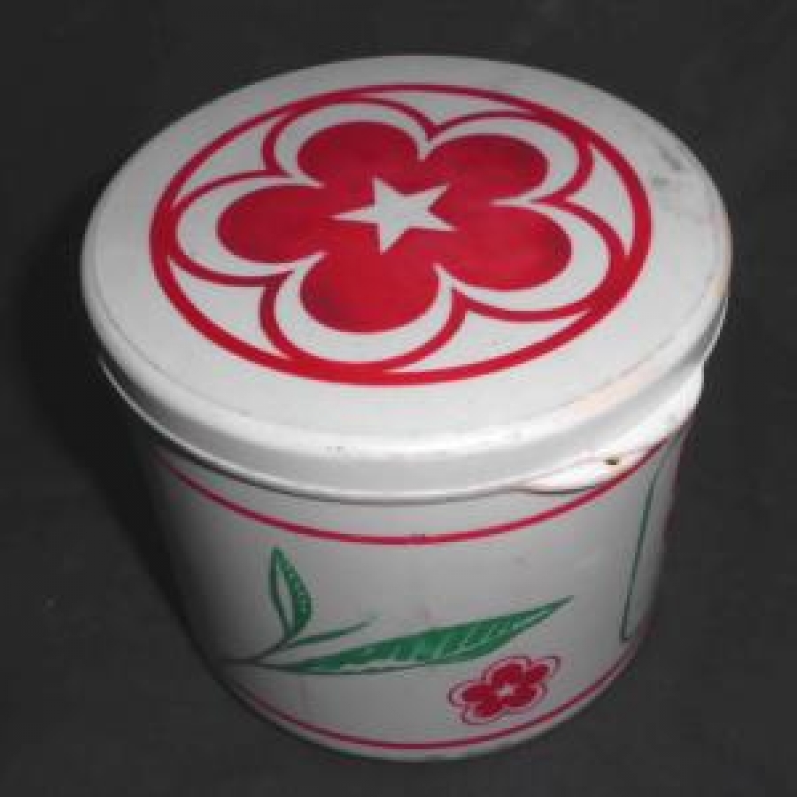 ÇAYKUR CUMHURİYET ÇAYI 50.YILA ÖZEL PLASTİK KAPAKLI KUTU 