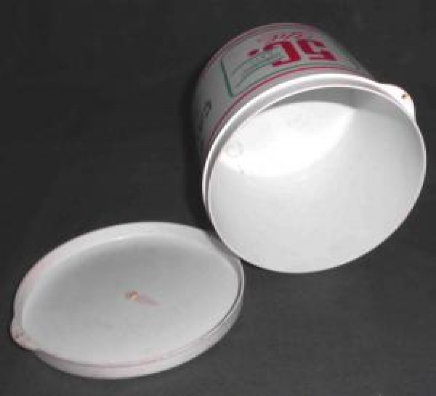 ÇAYKUR CUMHURİYET ÇAYI 50.YILA ÖZEL PLASTİK KAPAKLI KUTU 