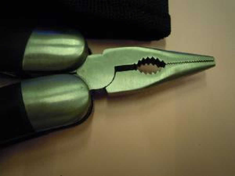 ÇOK AMAÇLI TAŞINABİLİR TAKIM