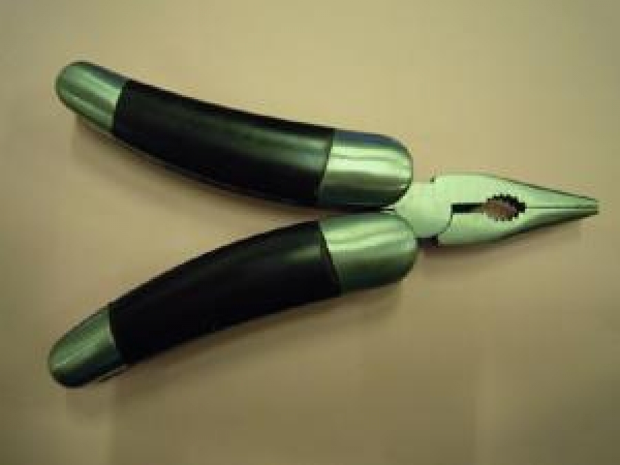 ÇOK AMAÇLI TAŞINABİLİR TAKIM