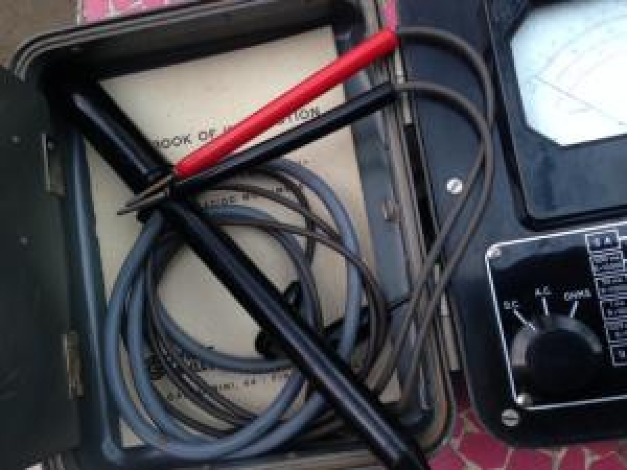 OFFİCİNE GALİLEO APU /1 ELEKTRONİK BAKALİT SAC KASA MULTİMETRE ÖLCÜ ALETİ 1950 