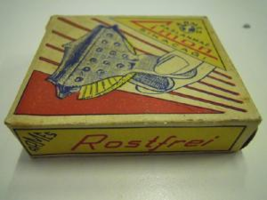 ARMES PASLANMAZ DİLİM LİMON SIKACAĞI ROSTERE KUTUSUNDA 