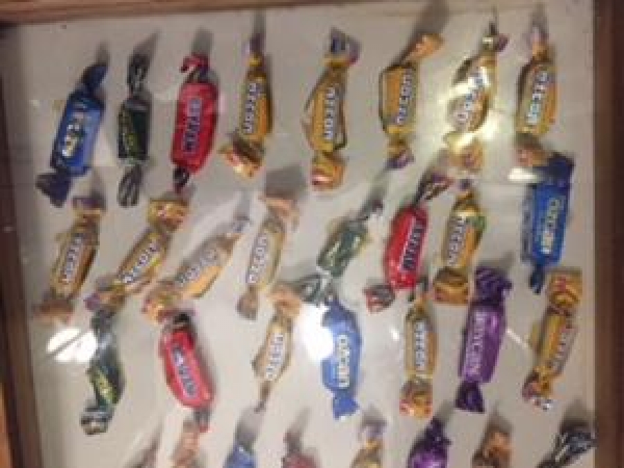 ÇİKLET SAKIZ PANOSU TATSAN ÜRÜNLERİ BAKKAL VİTRİN STAND 