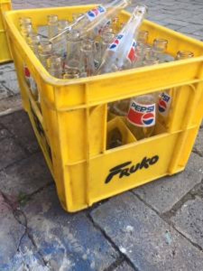 KASA İÇERSİNDE 24 ADET CAM ŞİŞE PEPSİ COLA 250 ml