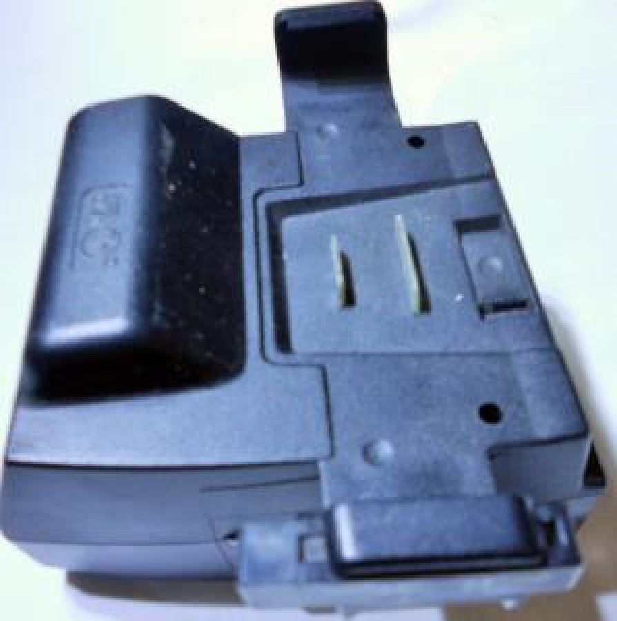 POLATRONİC 5 FLAŞ PROFOSYENEL ÜNÜVERSAL FOTOĞRAF MAKİNE FLAŞI 