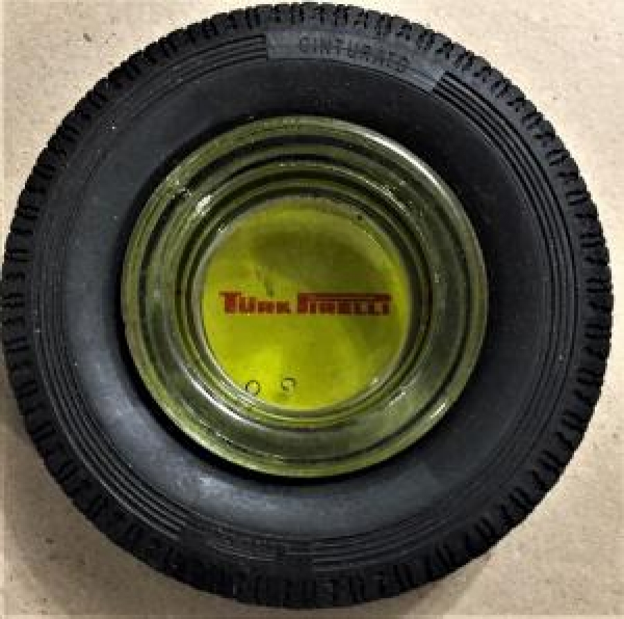 TÜRK PIRELLİ OTOMOBİL LASTİK CİNTURATO KAUCUK VE İCERSİNDE LEGOLU CAM KÜLLÜK 