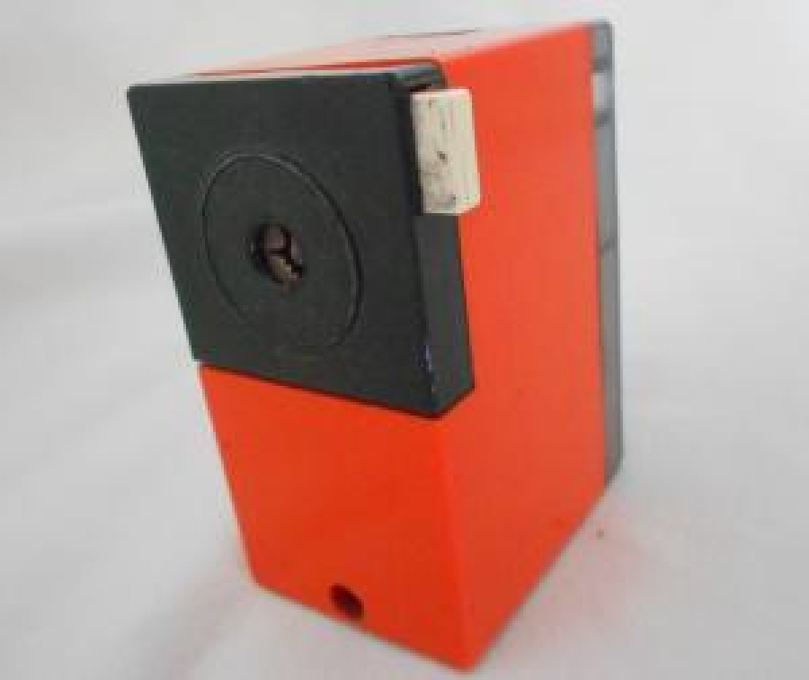 ESKİ MODEL ÇEVİRMELİ MASAÜSTÜ KALEMTIRAŞ