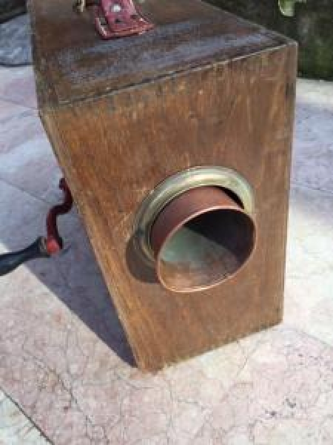 GEMİLERDE KULLANILAN  SİS İŞARET SİREN KOL ÇEVİRMELİ KÖRÜKLÜ TAŞINABİLİR AHŞAP KASA İÇERSİNDE MEKANİK MEKANİZMALI SES BORULU SİSTEMLİ