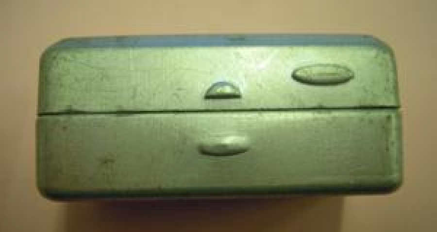 HAKA AUTOKNIPS MOD. I TENEKE KUTU