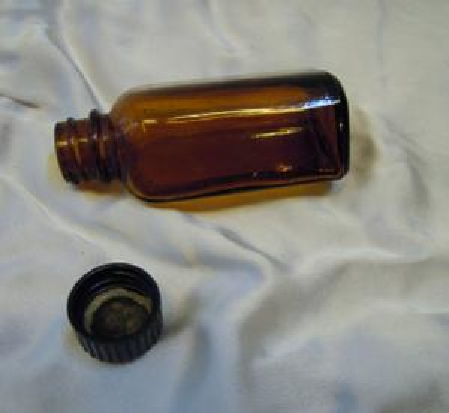 KAPAKLI BOŞ İLAÇ ŞİŞE