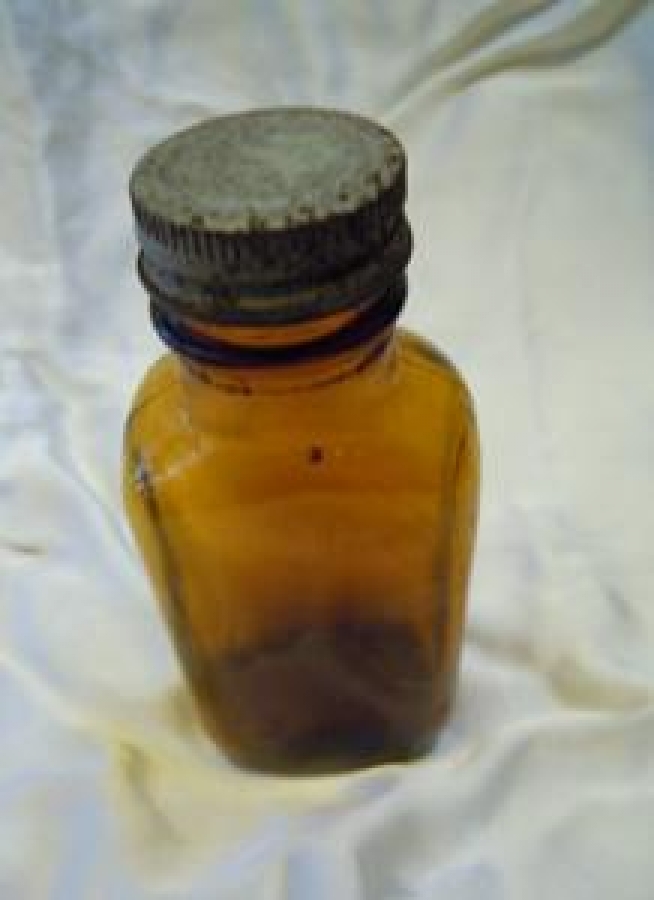 KAPAKLI BOŞ İLAÇ ŞİŞE