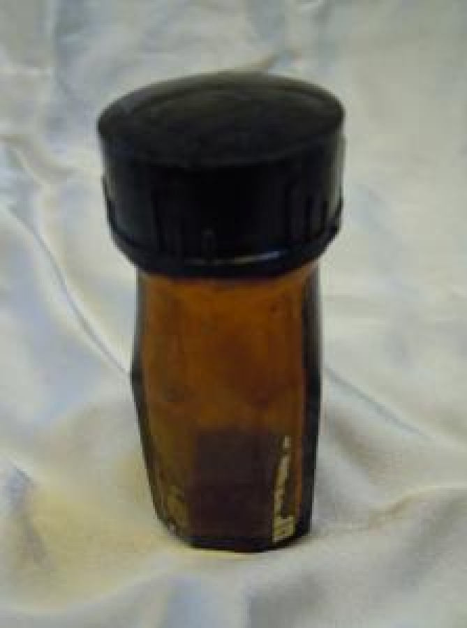 KAPAKLI İLAÇ BOŞ ŞİŞE