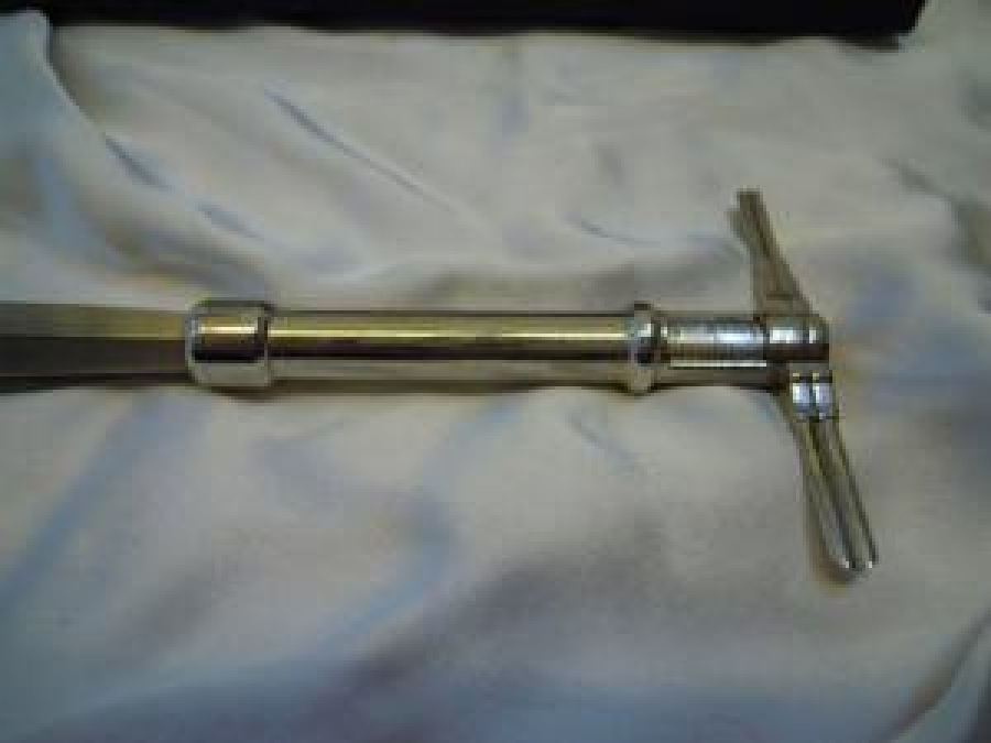 KUTUSUNDA AYARLANABİLİR METAL TIP ALETİ