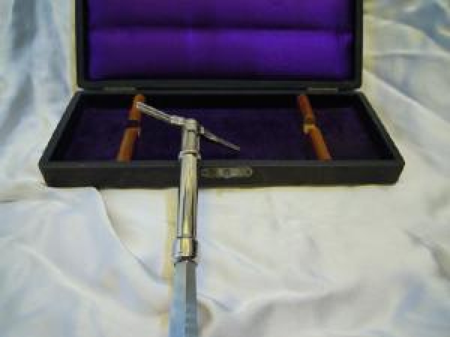 KUTUSUNDA AYARLANABİLİR METAL TIP ALETİ