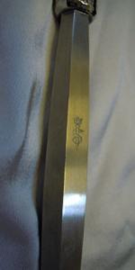 KUTUSUNDA AYARLANABİLİR METAL TIP ALETİ