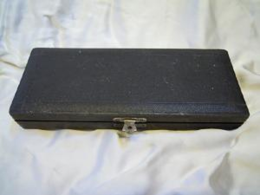 KUTUSUNDA AYARLANABİLİR METAL TIP ALETİ