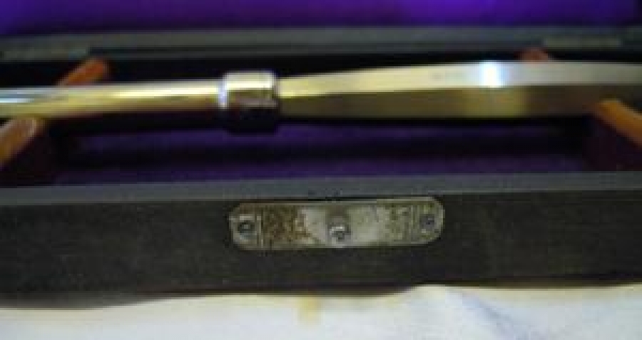 KUTUSUNDA AYARLANABİLİR METAL TIP ALETİ