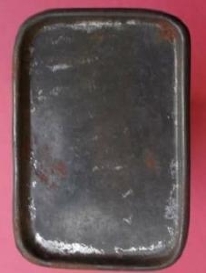 İKİ DİLDE YAZILI  LESİKALSİD GRANULE LECİCALCİNE GRANULE TENEKE İLAC KUTU 