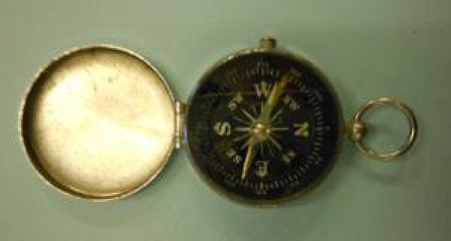 METAL KROM KASA CAM KADRAN KAPAKLI KULPLU İBRELİ PUSULA 