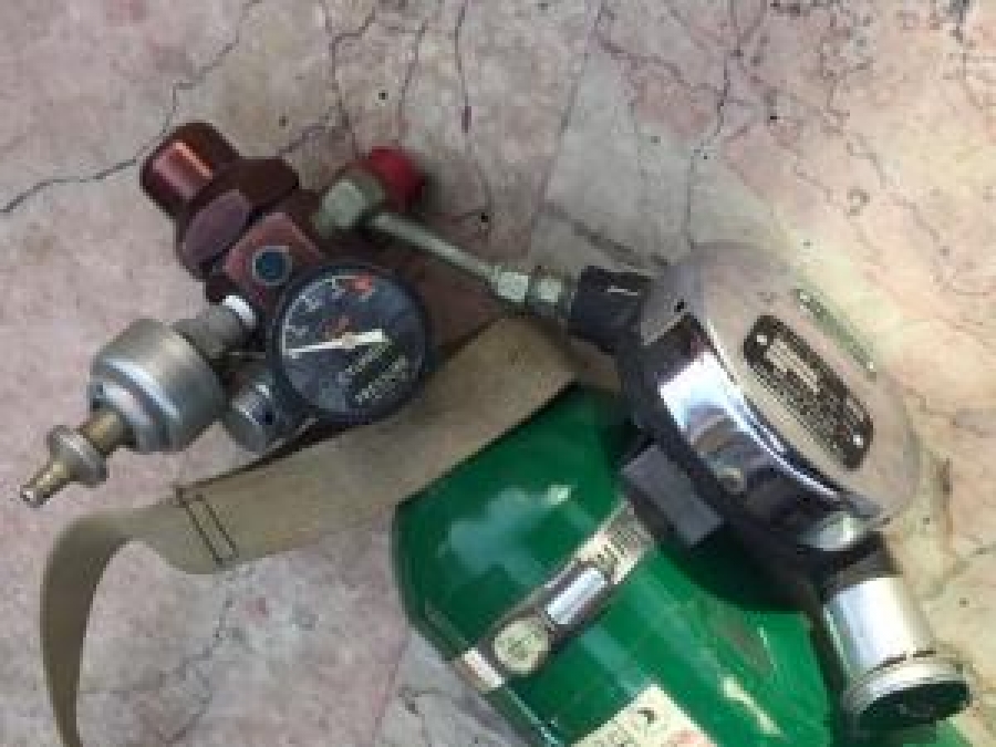 TÜRK HAVA YOLLARI VE ALİTALİA HAVA YOLLARINDA KULLANILMIŞ UÇAK İÇİ ACİL YARDIM OKSİJEN TÜPÜ SCOTT 