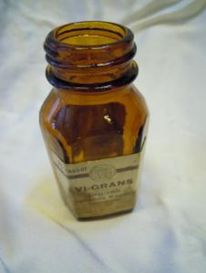 VI-GRANS SQUIBB BOŞ İLAÇ ŞİŞE