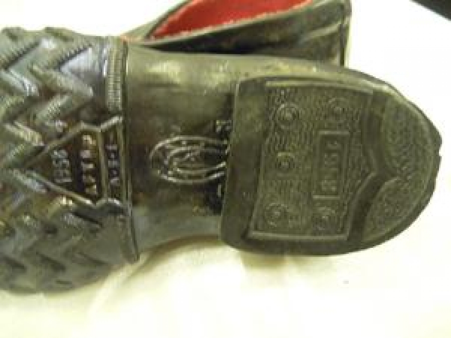 1958 SİYAH AFYON T M A-B-I 26 NUMARA KARA LASTİK ÇOCUK AYAKKABI 