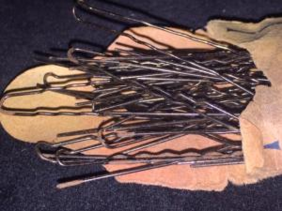  ANNELİESE BESTE LOCKENNADELN MİT UMGEBOGENEM KOPF PRİMA QUALİTAT  FİLKETE PAKEDİNDE