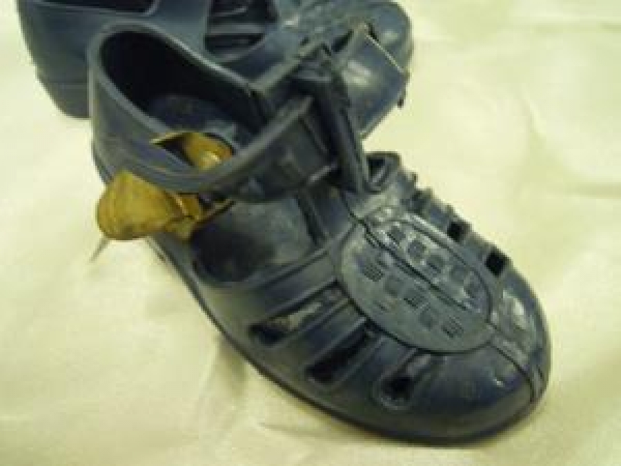 MAVİ YAZLIK LASTİK YANDAN MANDALLI 19 - 20 NUMARA AYAKKABI 