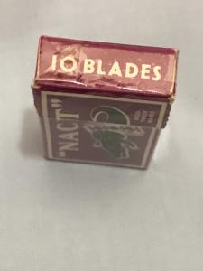 NACET READ. TRADE MARKS IO BLADES MADE İN ENGLAND 10 ADET KUTUSUNDA JİLET 