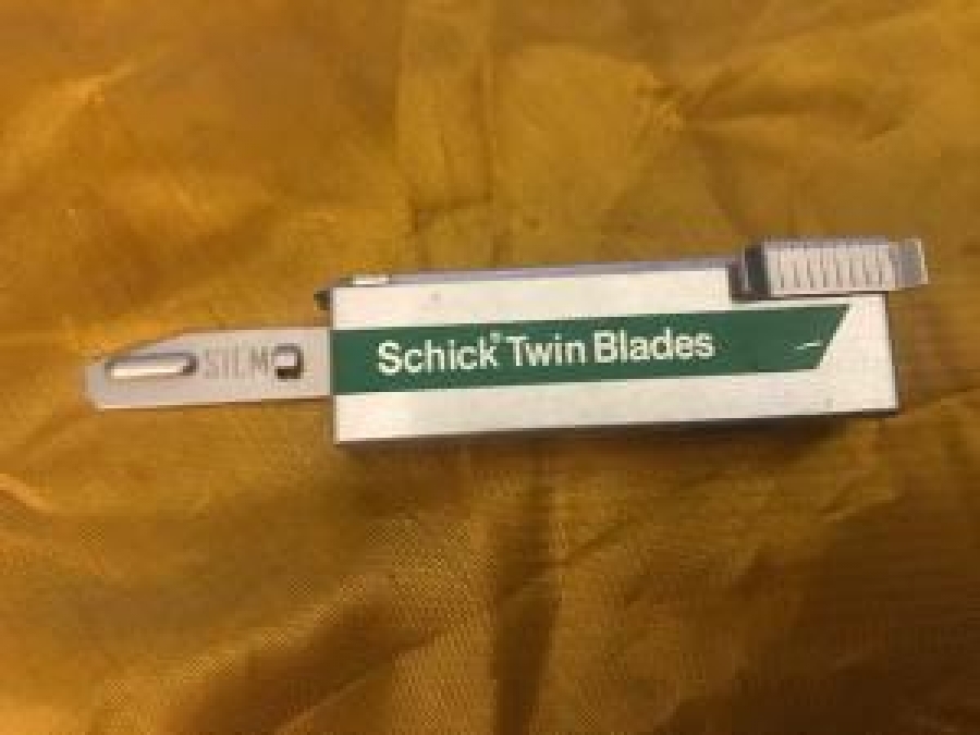 SCHİCK TWİN INJECTOR BLADES BLADE PAT 3.754.329 MARCAS REGISTRADAS KARTUŞ JİLET 