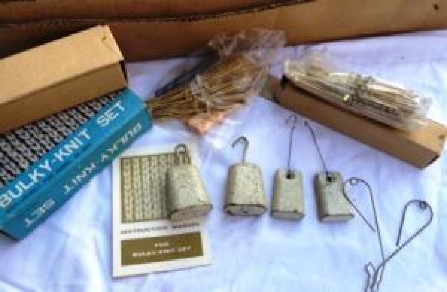 SİLVER SK-300 TRİKOTAJ MAKİNESİ JAPON MALI ÇANTA TİPİ 