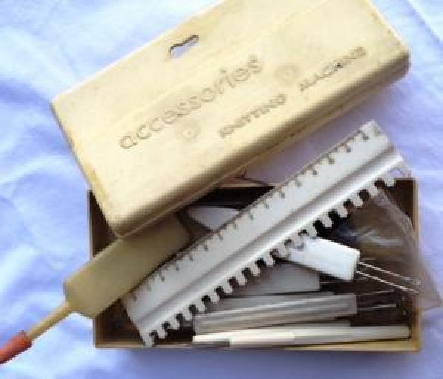 SİLVER SK-300 TRİKOTAJ MAKİNESİ JAPON MALI ÇANTA TİPİ 