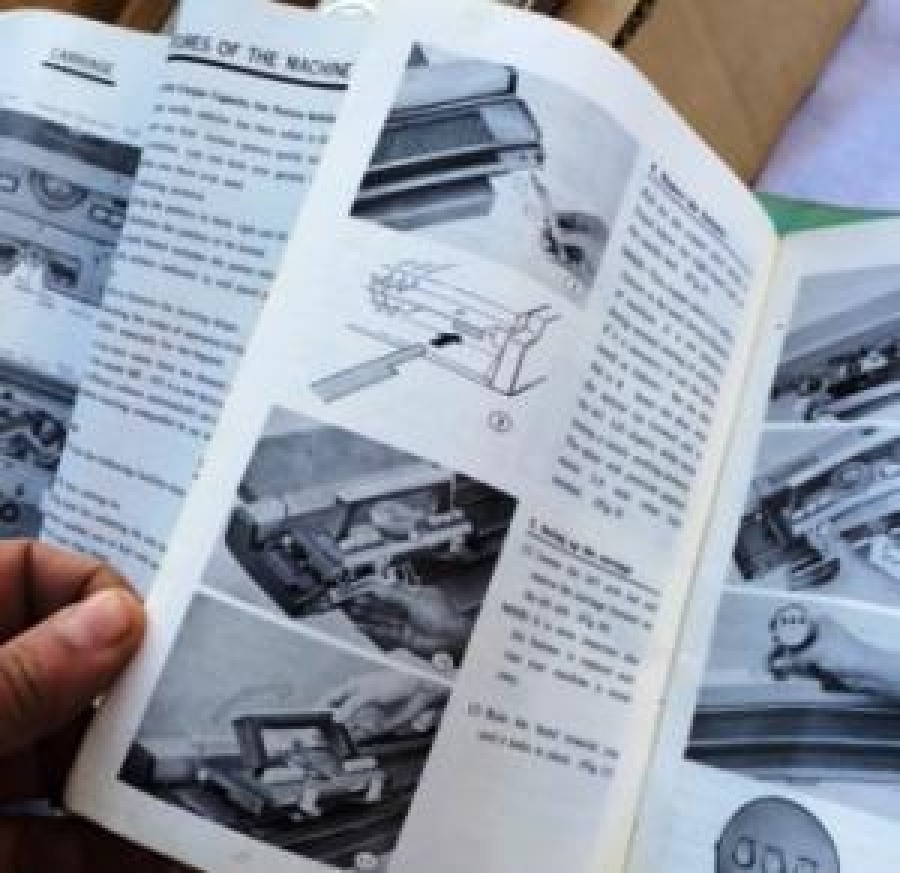 SİLVER SK-300 TRİKOTAJ MAKİNESİ JAPON MALI ÇANTA TİPİ 