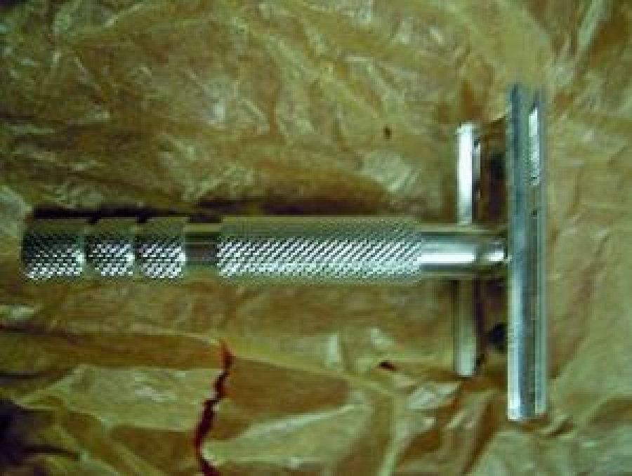 SOLUNA TIRAŞ MAKİNA JİLET TAKILAN METAL KULLANILMAMIŞ 