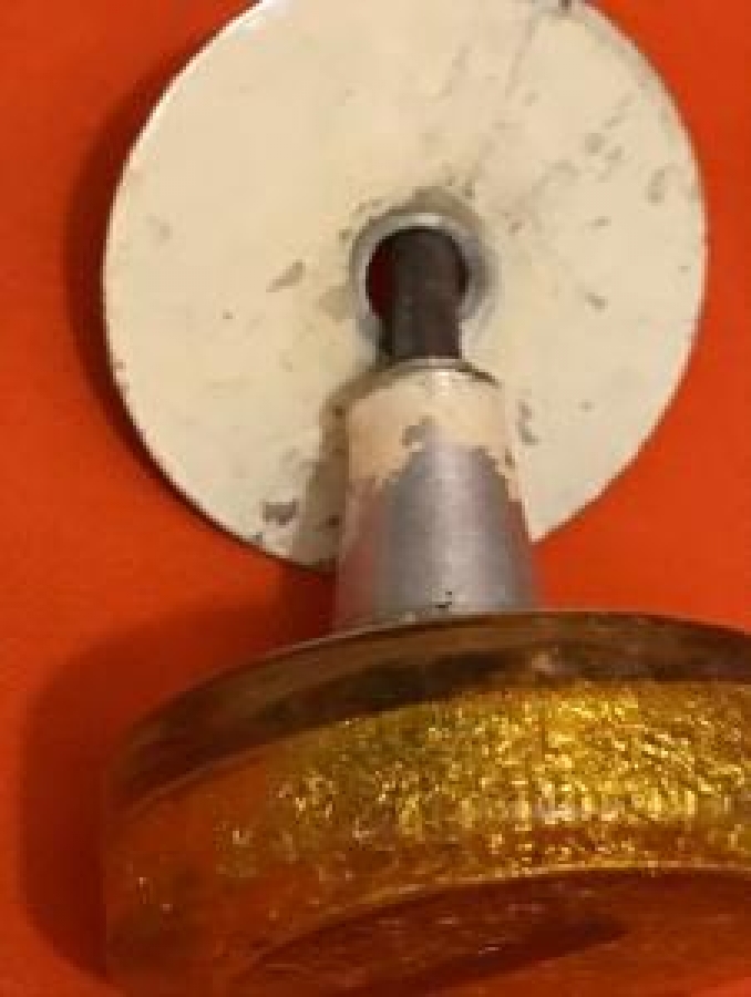 1960 AKRİLİK ŞEFFAF KIRMIZI DÖKÜM 1 NUMARA KAPI TUTMA KOLU KAPI KOLU BOYU 12 CM CAPI 6.5 CM DAN İBARETDİR