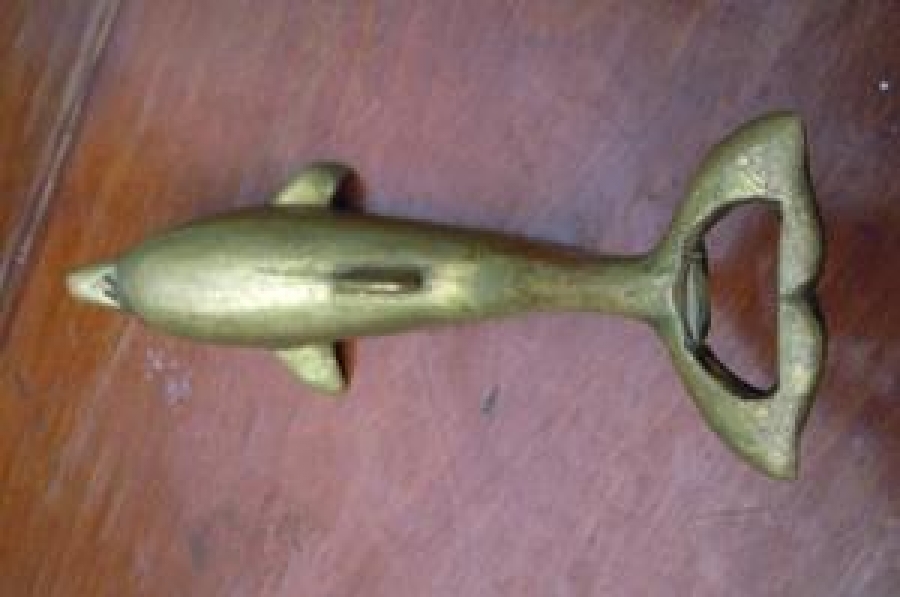 BRONZ YUNUS BALIK İKİ AMAÇLI MEŞRUBAT KAPAK AÇACAK 