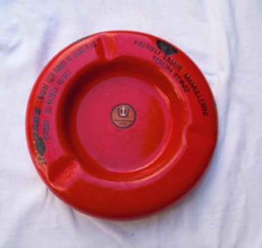 1950 EMAYE KIRMIZI REKDE KÜLLÜK İNPRESS MADENİ EŞYA SANAYİ VE TİCARET A. Ş. İSTANBUL TEL : 442943. 451557 