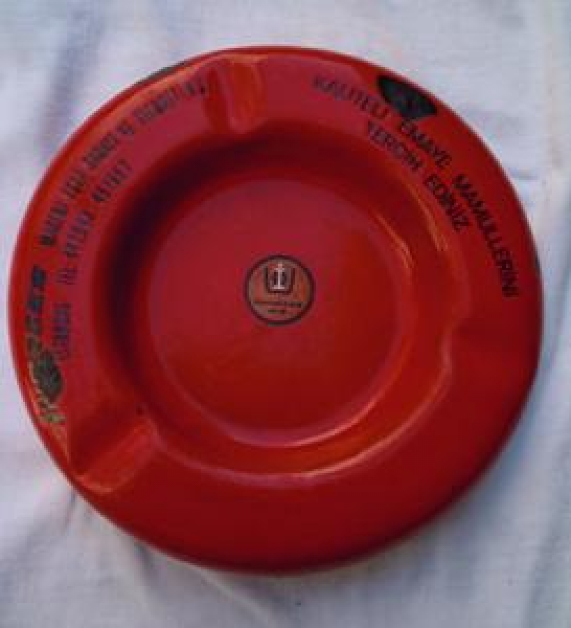 1950 EMAYE KIRMIZI REKDE KÜLLÜK İNPRESS MADENİ EŞYA SANAYİ VE TİCARET A. Ş. İSTANBUL TEL : 442943. 451557 