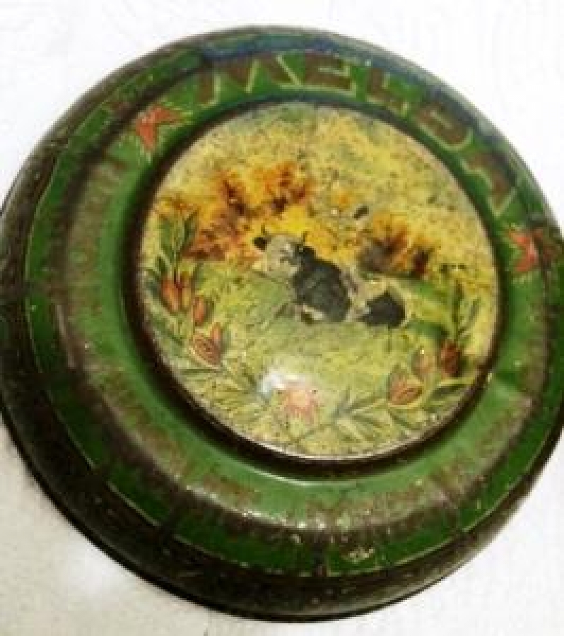 MELBA FRANSIZCA VE TÜRKÇE YAZILI TENEKE ÇİKOLATA KUTUSU 