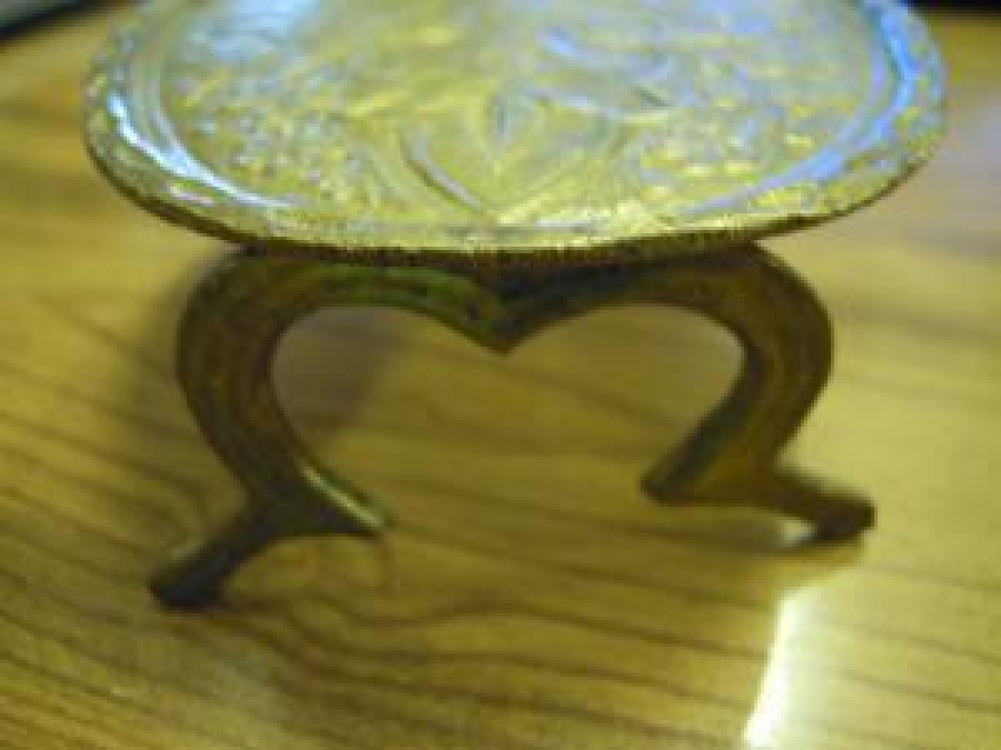 METAL İŞLEMELİ METAL OBJE BARDAK FİNCAN ALTI 