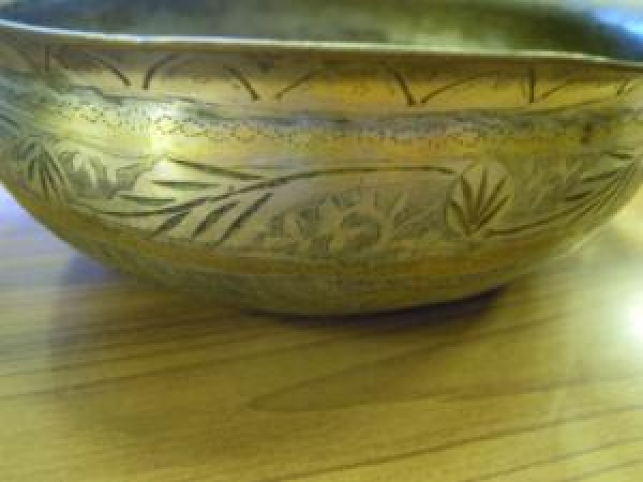 KENARLARI YAYVAN  DÖGME EL İŞİ PİRİNC HAMAM TASI ÜZERİ KALEM  İŞLEMELİ