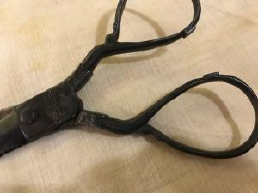 SICAK DÖGME DEMİR MAKAS ÜZERİ EL İŞLEMELİ BÜYÜK BOY 