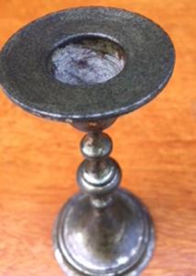 TEKLİ ŞAMDAN BRONZ MUMLUK