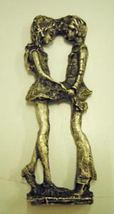 USTA İŞİ SARI DÖKÜM SEVGİLİ     GECLER BOYU 6 CM ENİ 3 CM DAN     