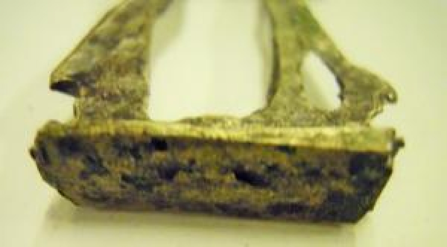 USTA İŞİ SARI DÖKÜM SEVGİLİ     GECLER BOYU 6 CM ENİ 3 CM DAN     