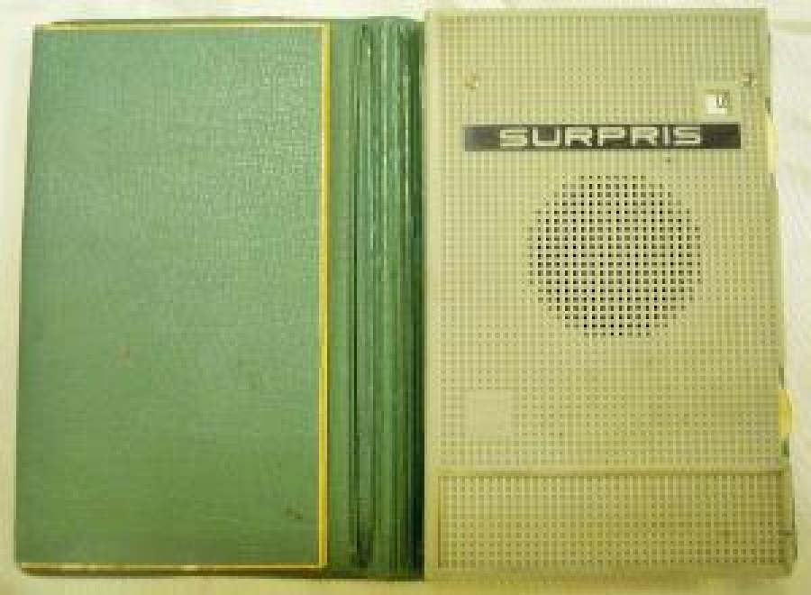 1969 SURPRIS MADE İN USSR SOVİET RADYO KİTAP FORM PİLLİ TEK KANAL 