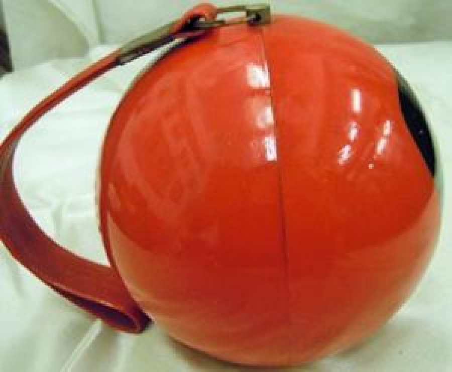  MEGATONE AM LİGHT UP RADIO  BRITISH DESIGN REG.NO. 962729 HONG KONG PİLLİ KÜRE RADYO 