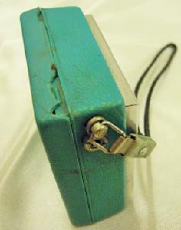 EIGHT TRANSISTOR HONG KONG PİLLİ CEP RADYO 