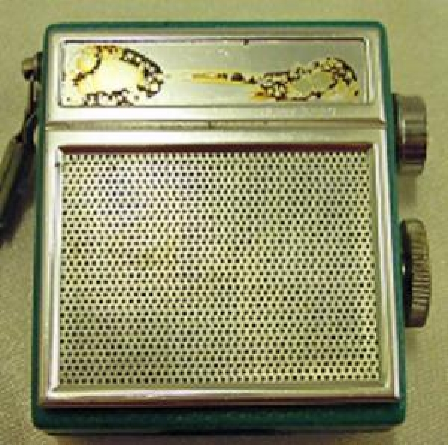 EIGHT TRANSISTOR HONG KONG PİLLİ CEP RADYO 